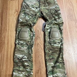 Crye Precision - LE01 Combat Pants - Multicam - 30 Long w/ CP Airflex Knee Pads